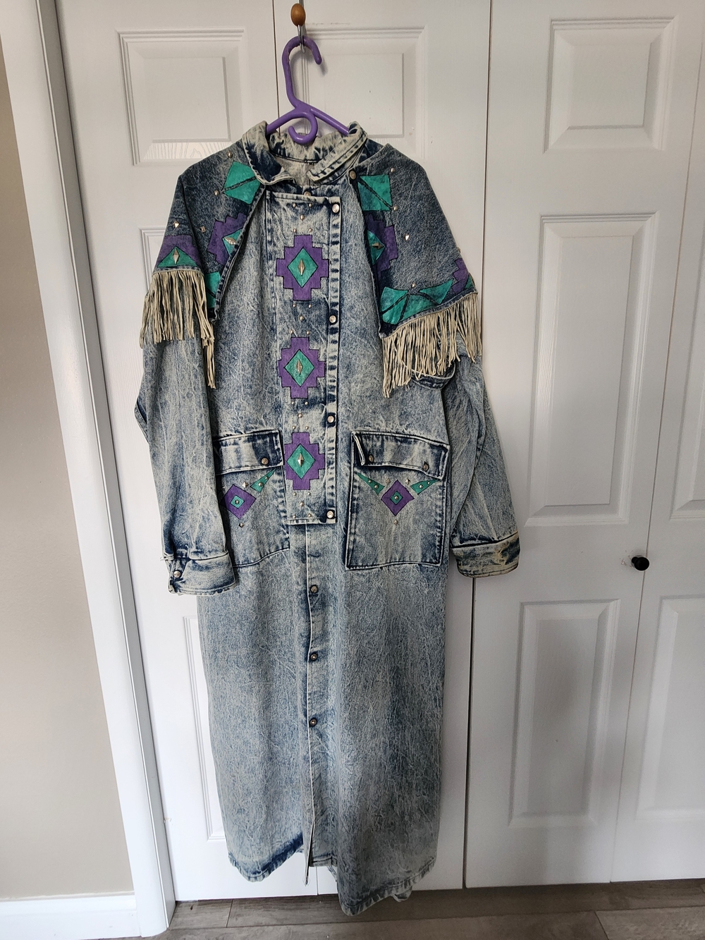 Vintage TRAIL DUSTER Denim Leather Fringe with Teal  Purple Accents 25" PTP - Picture 6 of 16